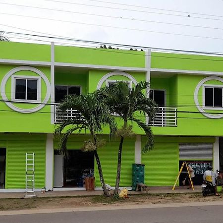 Coombsguesthouse Siquijor Exterior photo